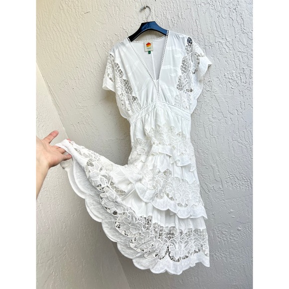 Farm Rio Richelier V-Neck Kimono Sleeves Tiered Lace Midi Dress Off-White Medium - Picture 4 of 9